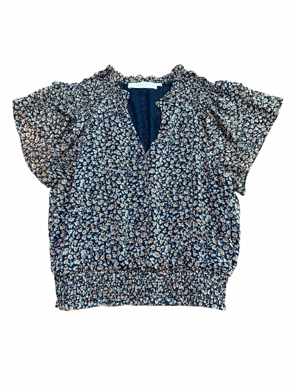 ASTR The Label V-Neck Smocked Waistband Blouse | Navy Multi Floral‎ | Medium